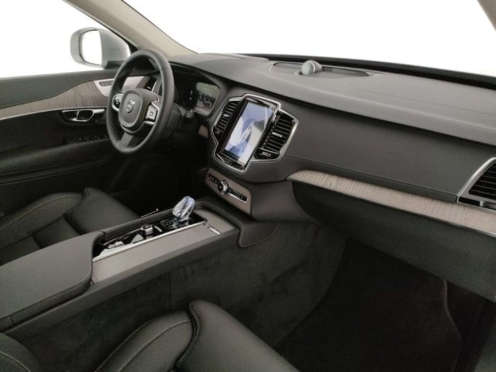 Volvo XC90 nuova a Modena (9)
