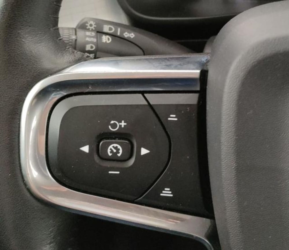 Volvo XC40 usata a Modena (15)