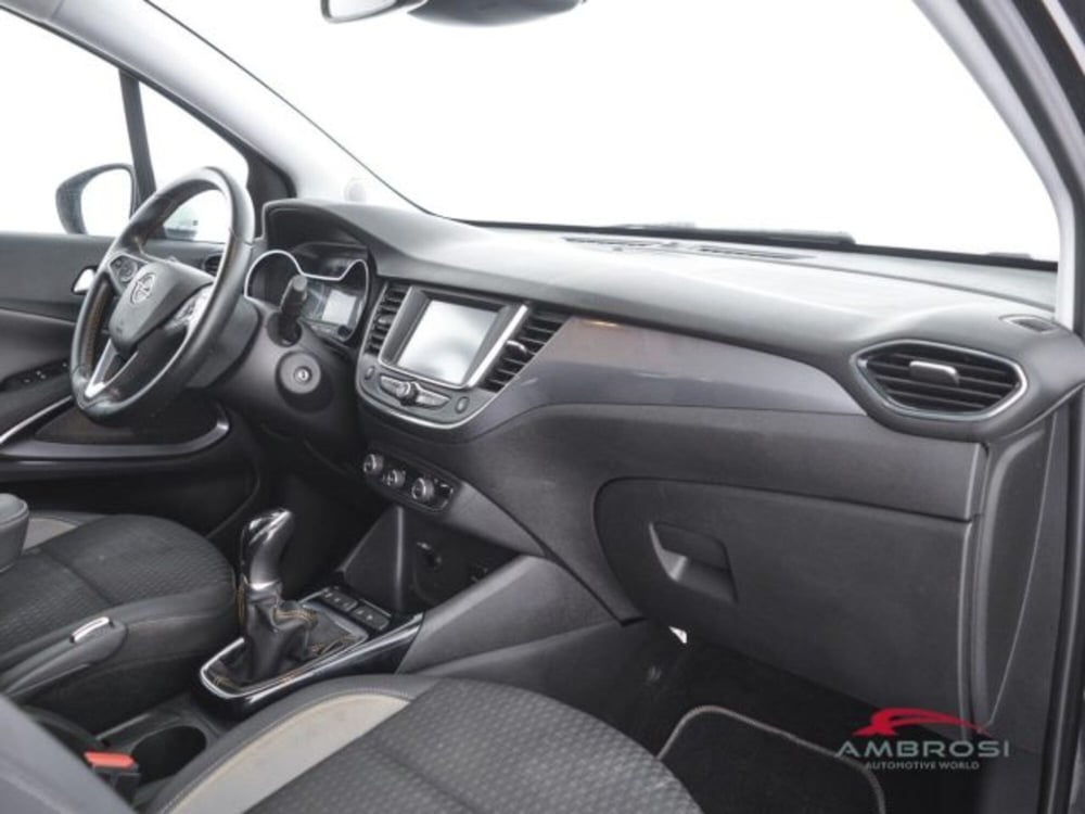 Opel Crossland X usata a Perugia (12)