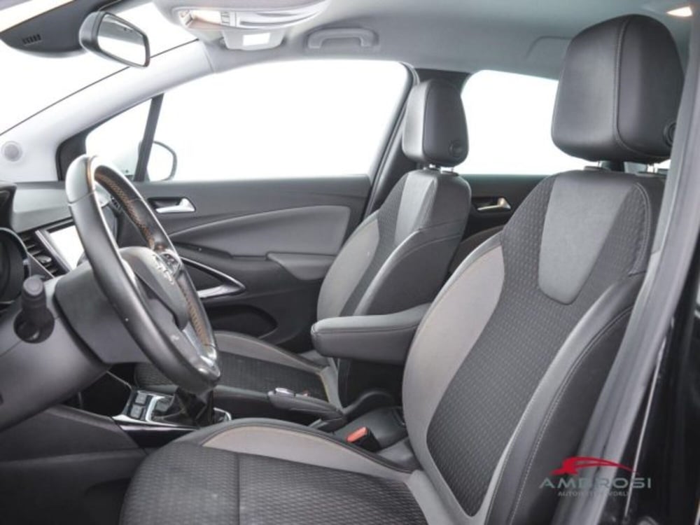 Opel Crossland X usata a Perugia (9)