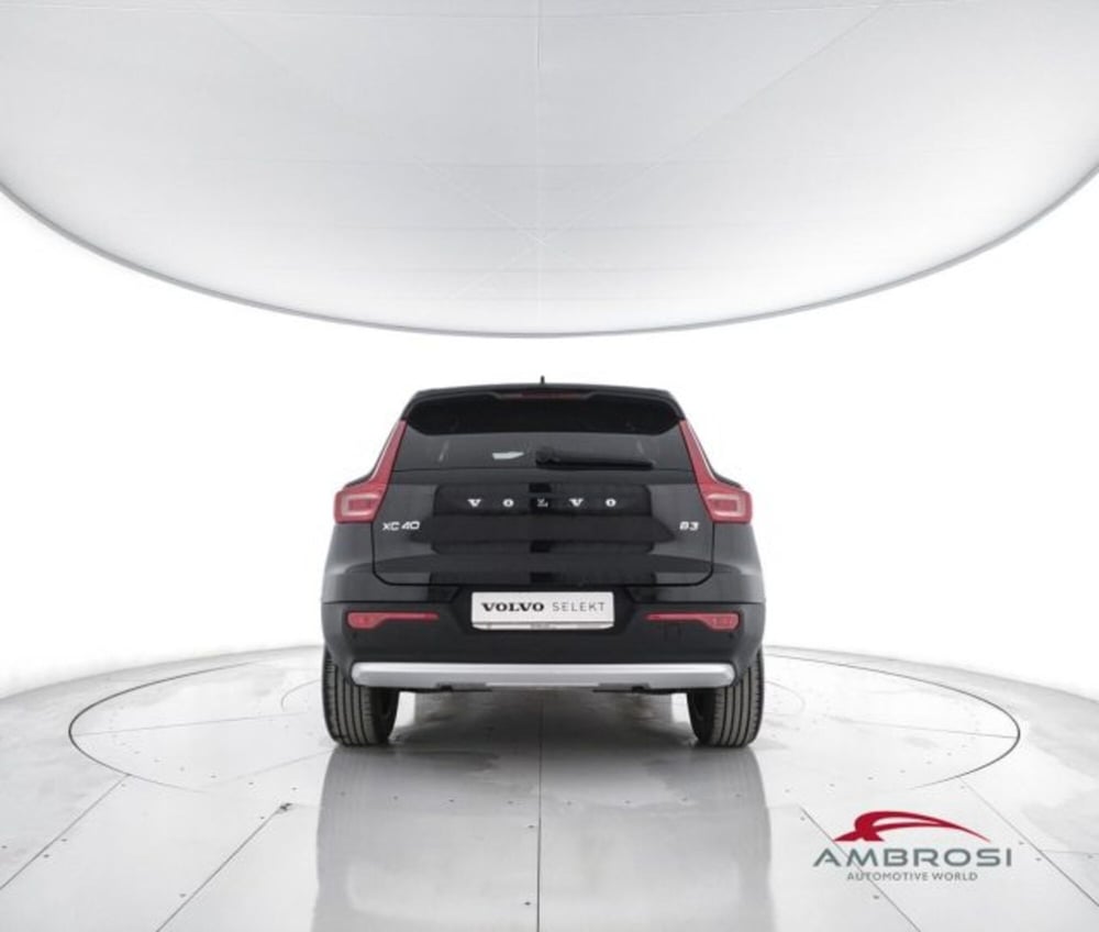 Volvo XC40 usata a Perugia (6)