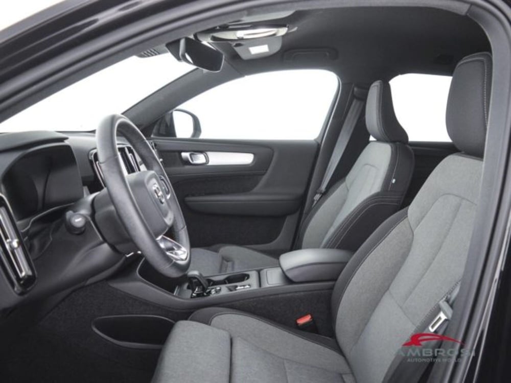 Volvo XC40 usata a Perugia (9)