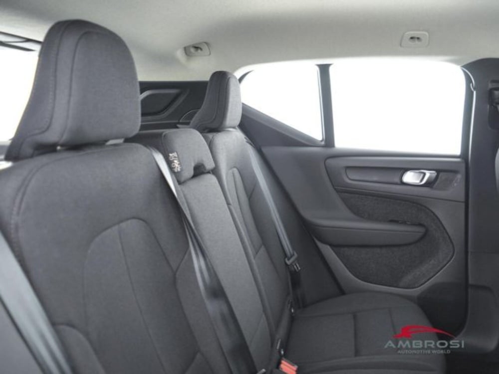 Volvo XC40 usata a Perugia (11)
