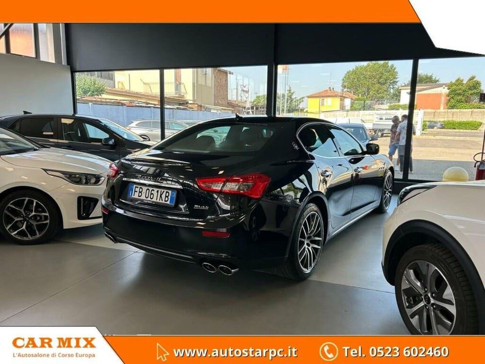Maserati Ghibli usata a Piacenza (4)