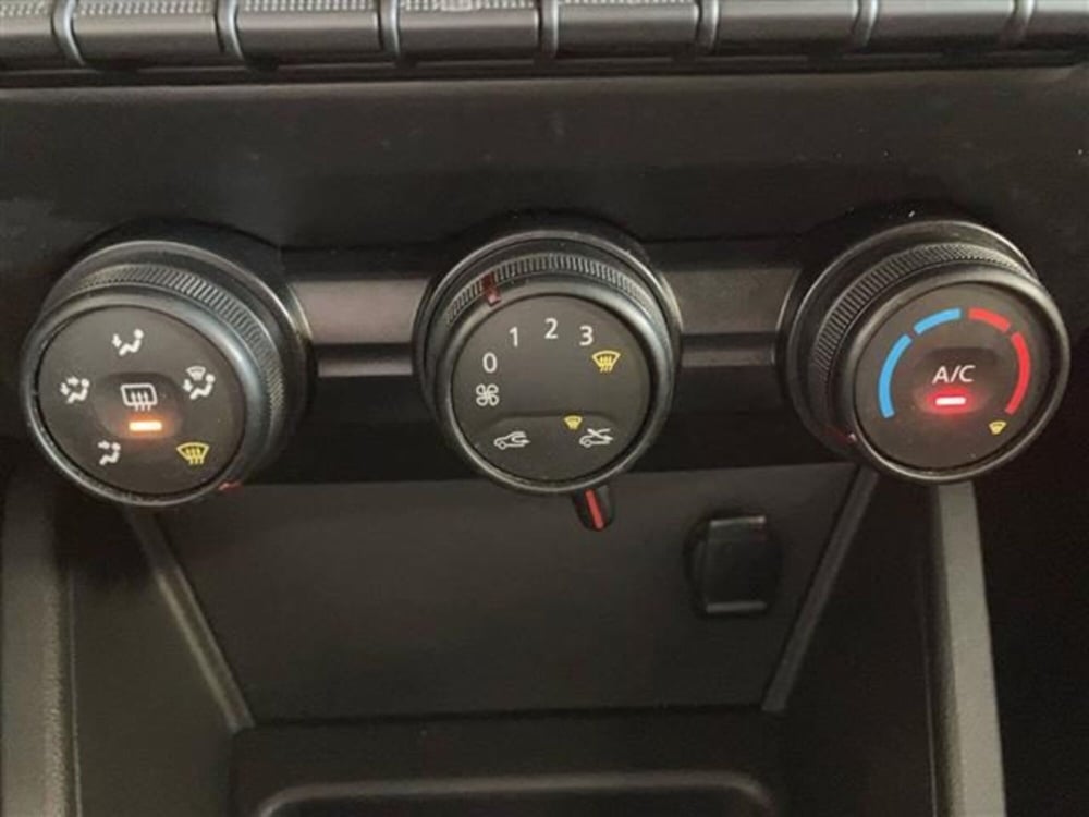 Dacia Duster usata a Como (14)