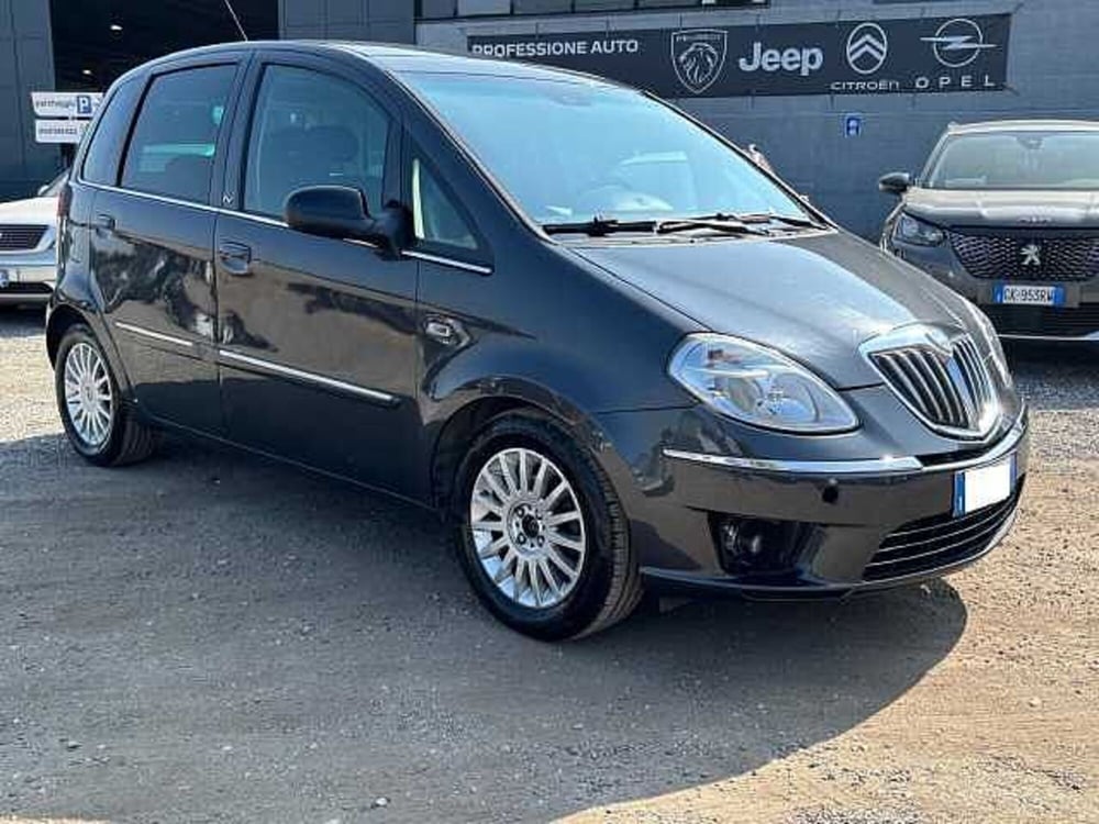 Lancia Musa usata a Roma