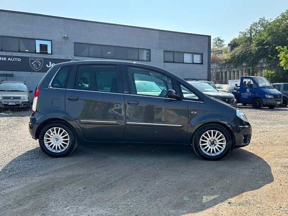 Lancia Musa usata a Roma (7)