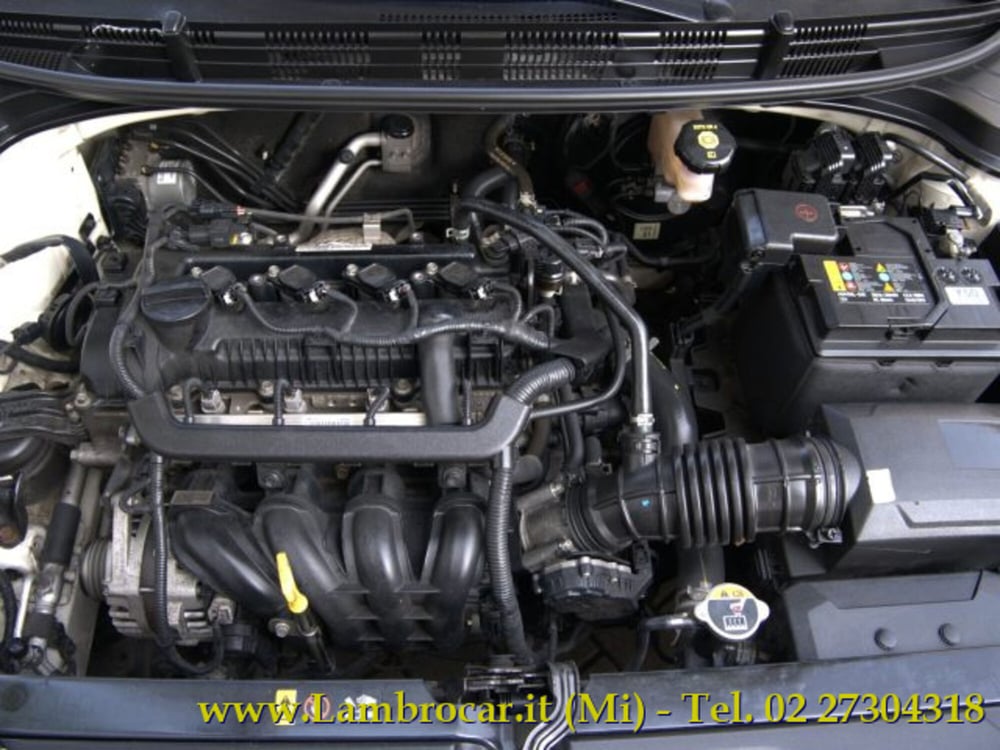 Kia Rio usata a Milano (13)