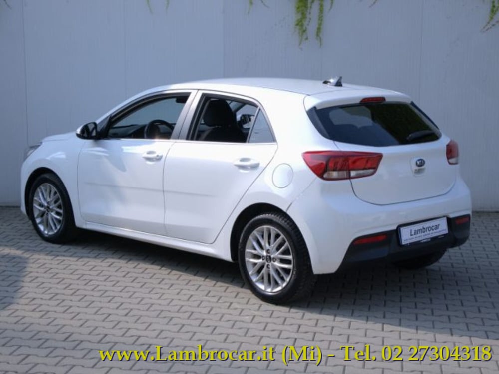 Kia Rio usata a Milano (15)