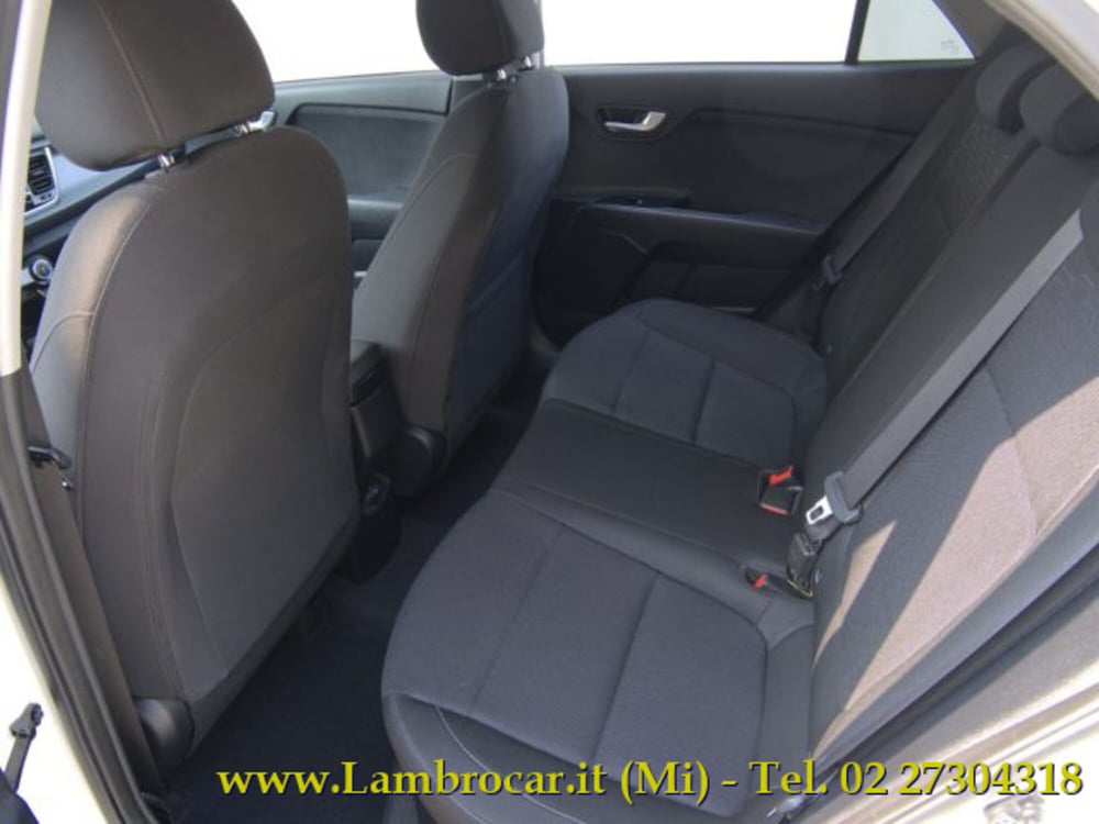 Kia Rio usata a Milano (5)