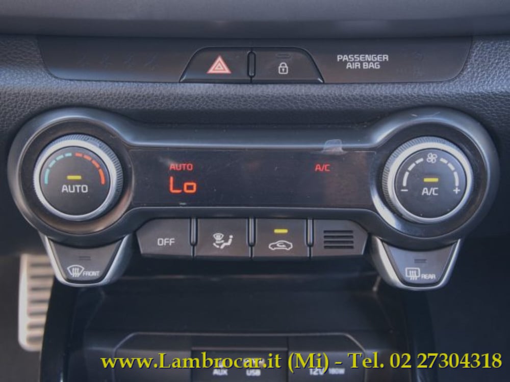 Kia Rio usata a Milano (8)