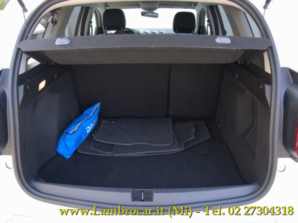 Dacia Duster usata a Milano (11)