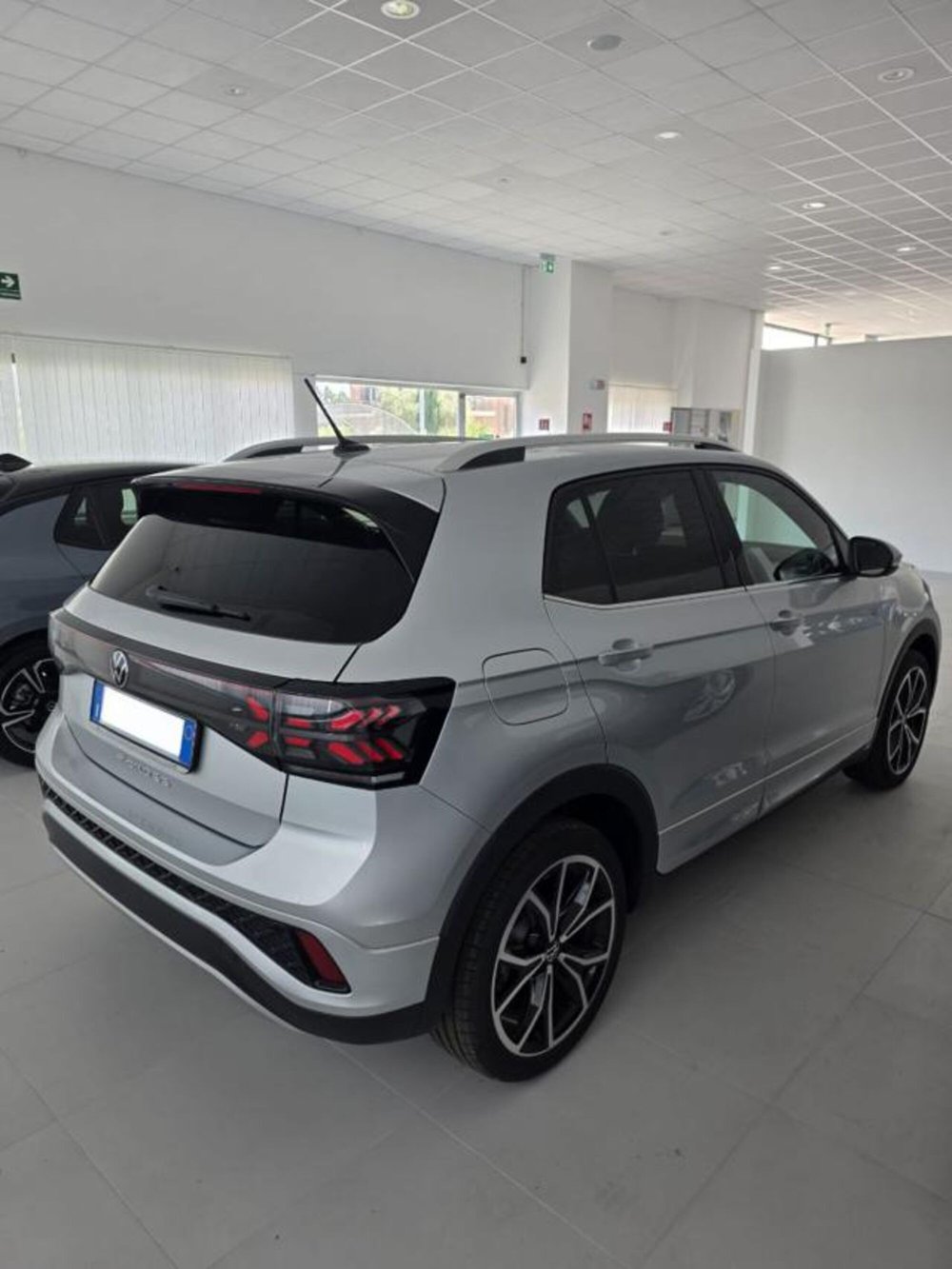 Volkswagen T-Cross nuova a Napoli (3)