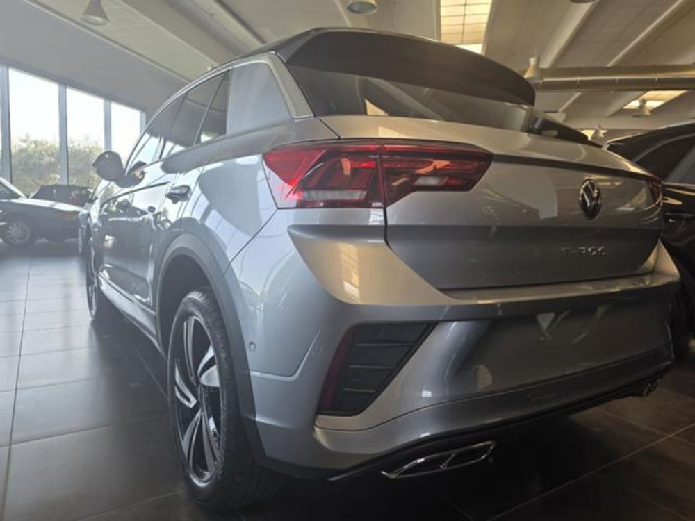 Volkswagen T-Roc nuova a Napoli (2)
