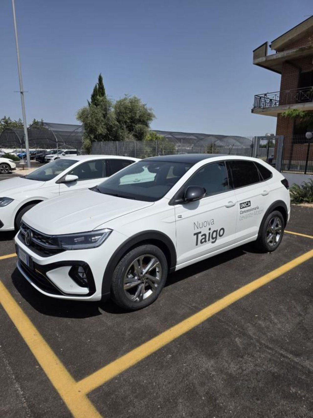 Volkswagen Taigo usata a Napoli (2)