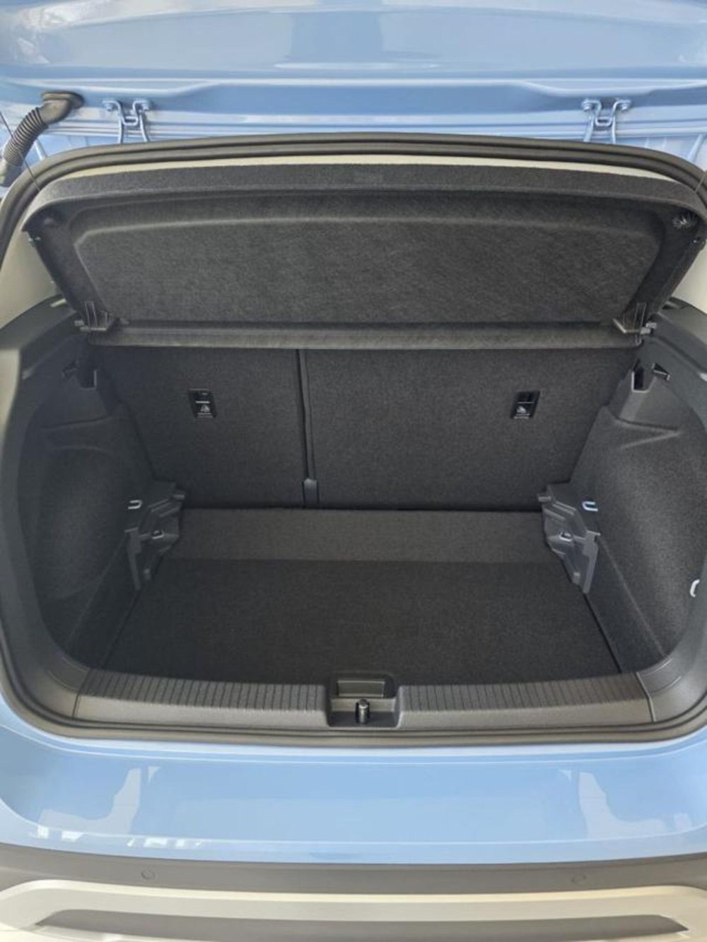 Volkswagen T-Cross nuova a Napoli (8)