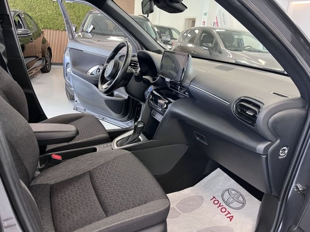 Toyota Yaris Cross usata a Prato (8)