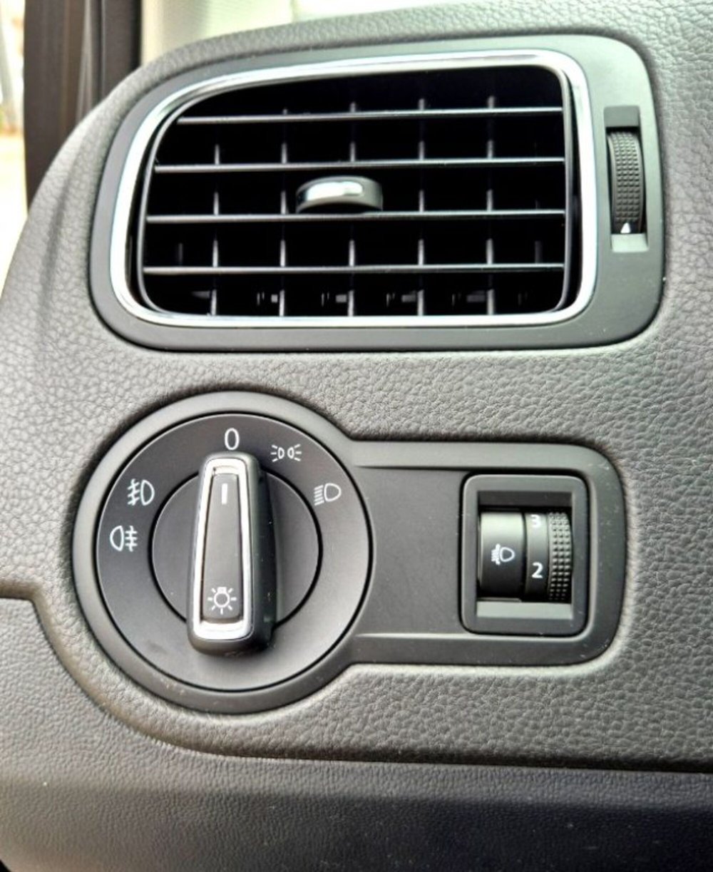Volkswagen Polo usata a Oristano (11)