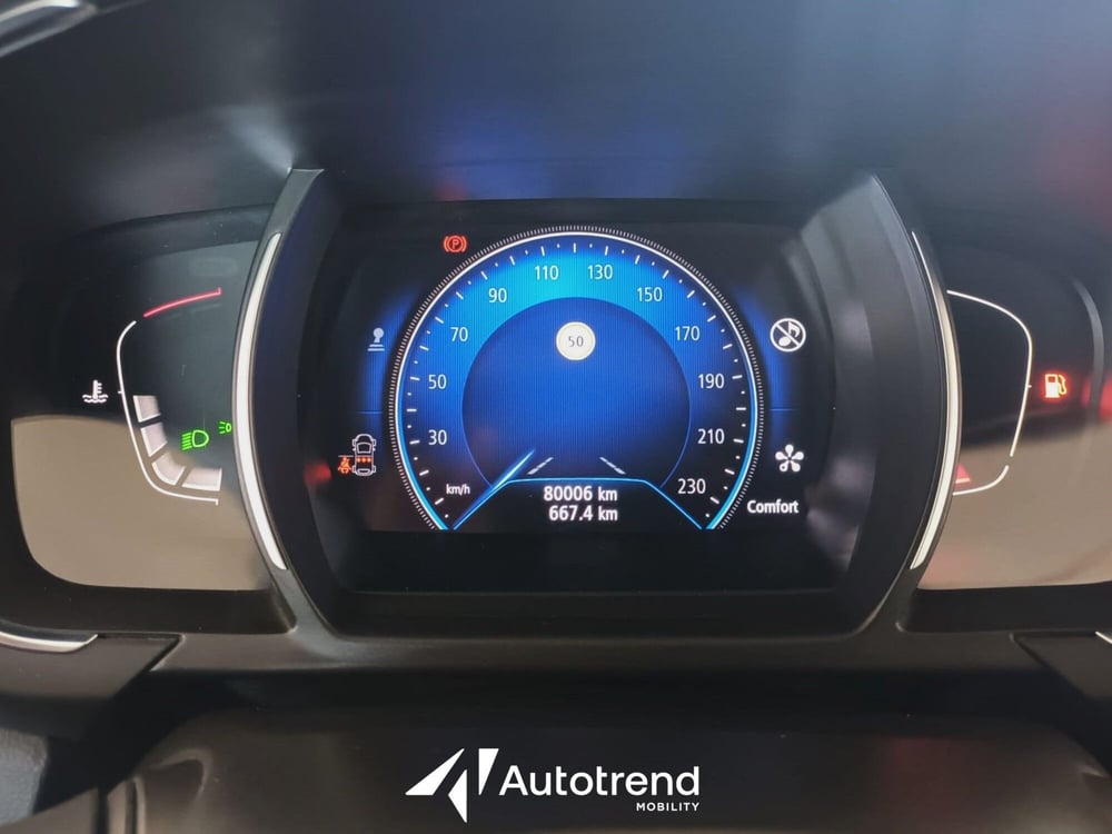 Renault Scénic usata a Bari (8)