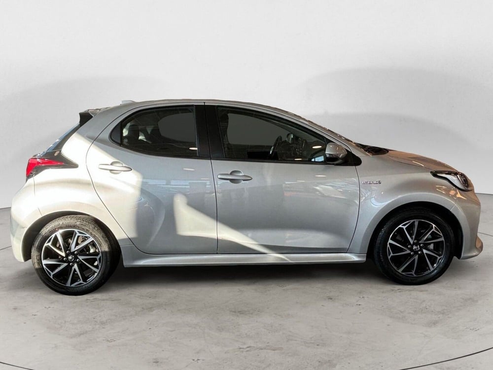 Toyota Yaris usata a Sondrio (6)