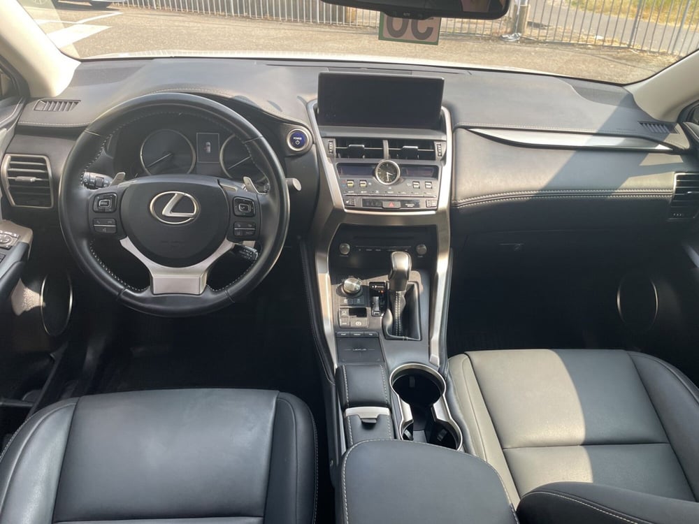 Lexus NX usata a Piacenza (11)