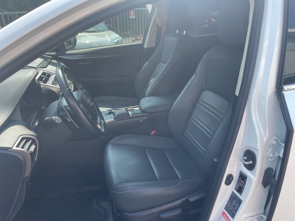 Lexus NX usata a Piacenza (13)