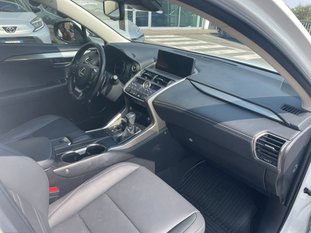 Lexus NX usata a Piacenza (9)