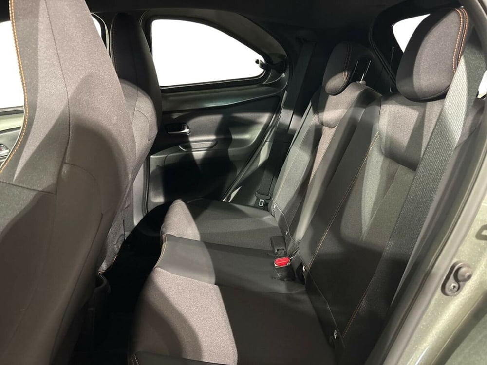 Toyota Aygo X usata a Lecco (12)