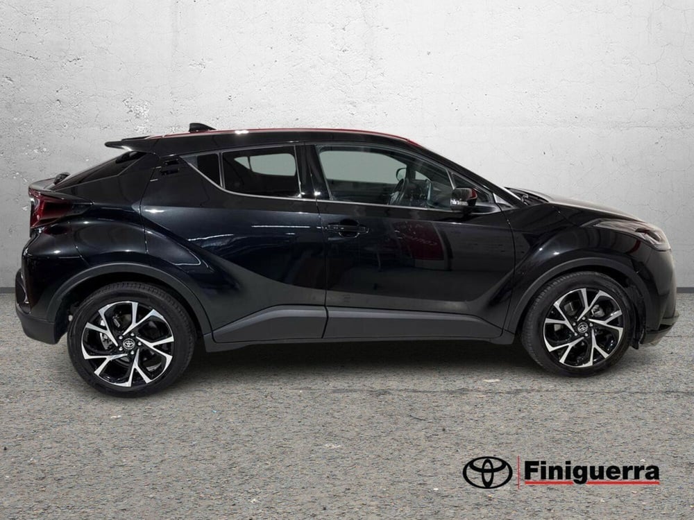 Toyota Toyota C-HR usata a Lecco (5)