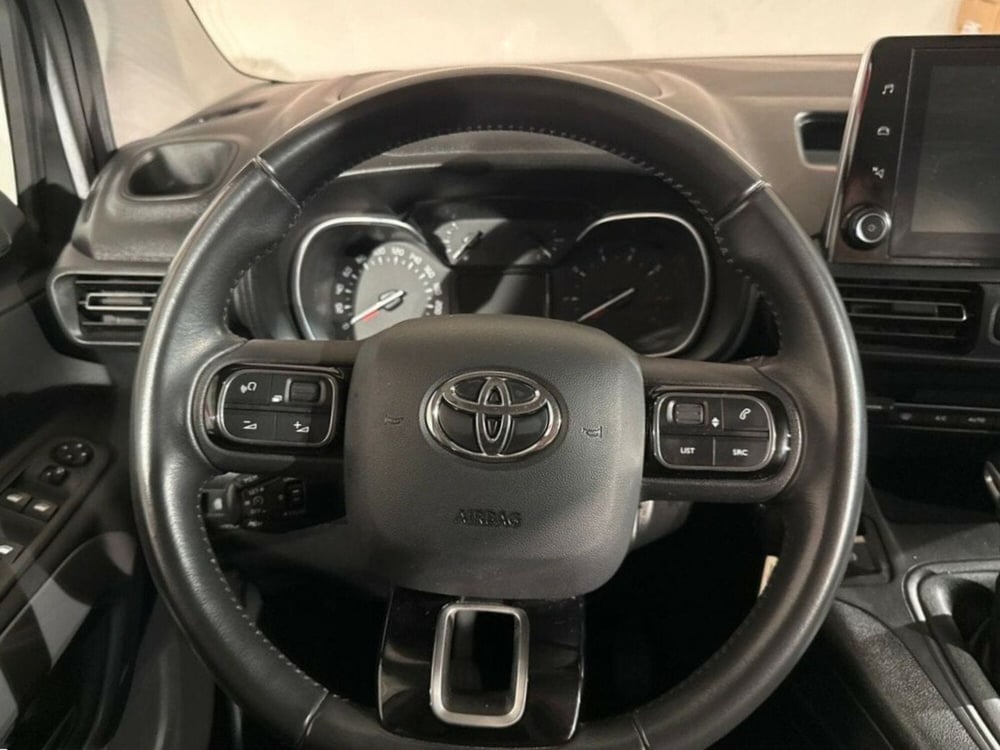 Toyota Proace City Verso usata a Lecco (10)
