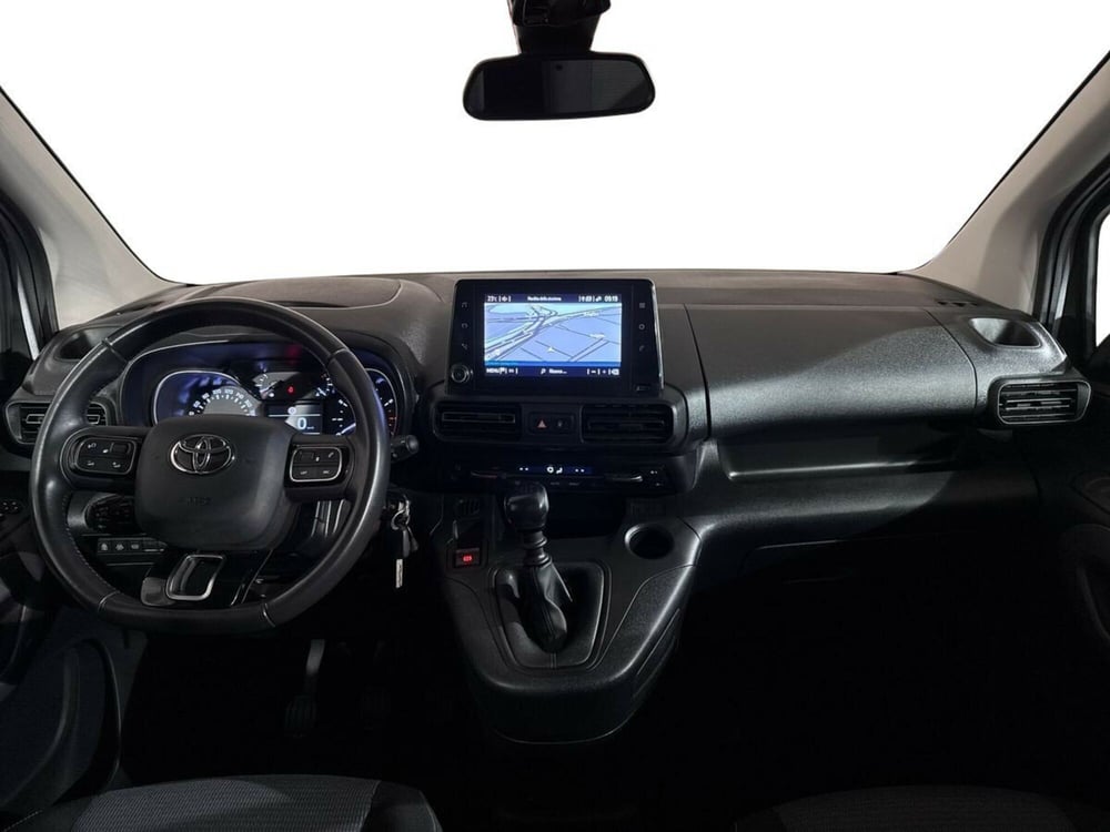 Toyota Proace City Verso usata a Lecco (11)
