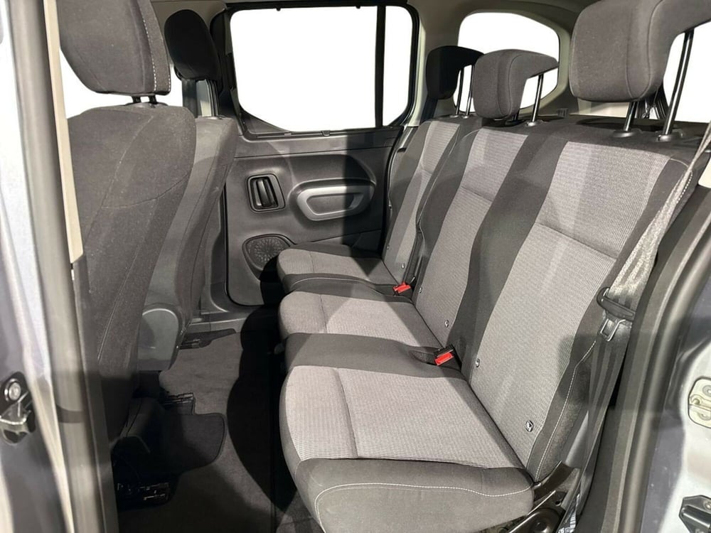 Toyota Proace City Verso usata a Lecco (14)