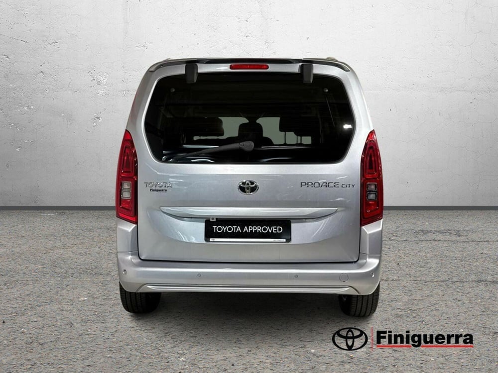 Toyota Proace City Verso usata a Lecco (4)