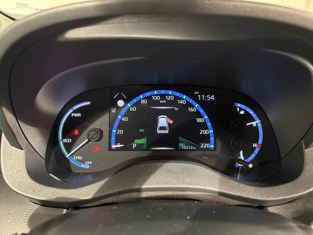 Toyota Yaris Cross usata a Lecco (9)