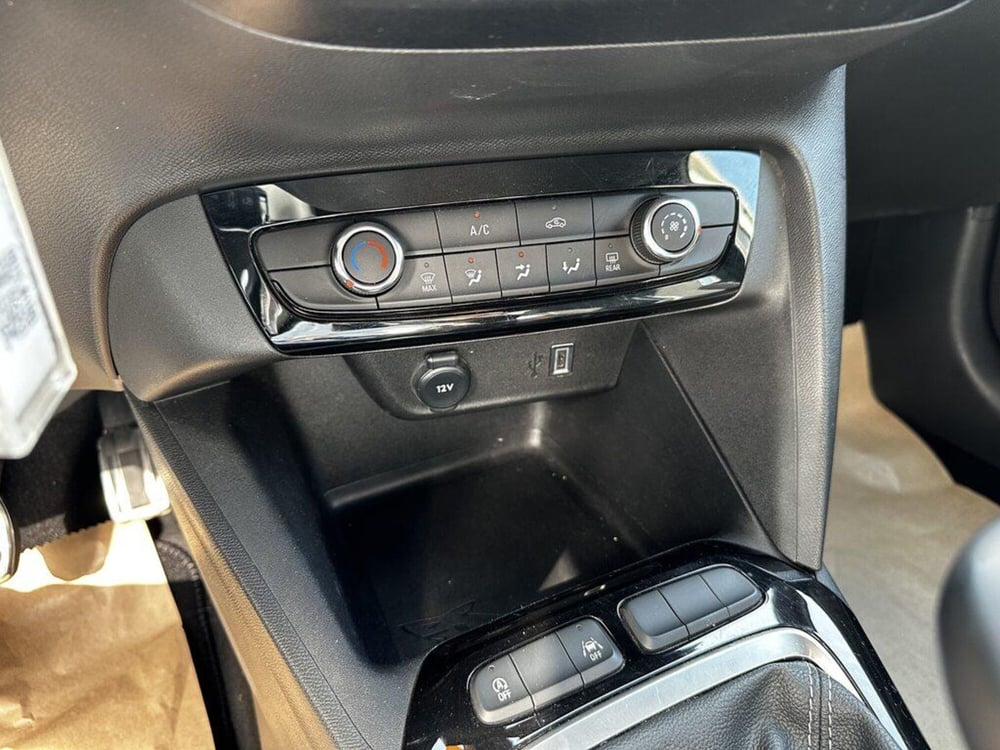 Opel Corsa usata a Torino (13)
