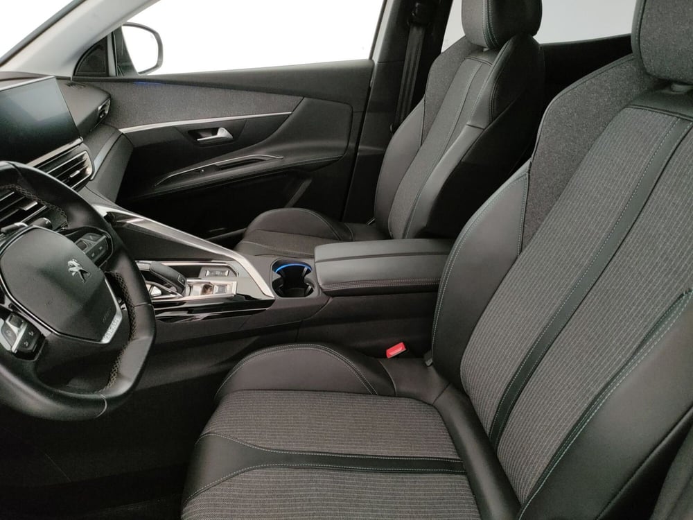 Peugeot 3008 usata a Caserta (19)