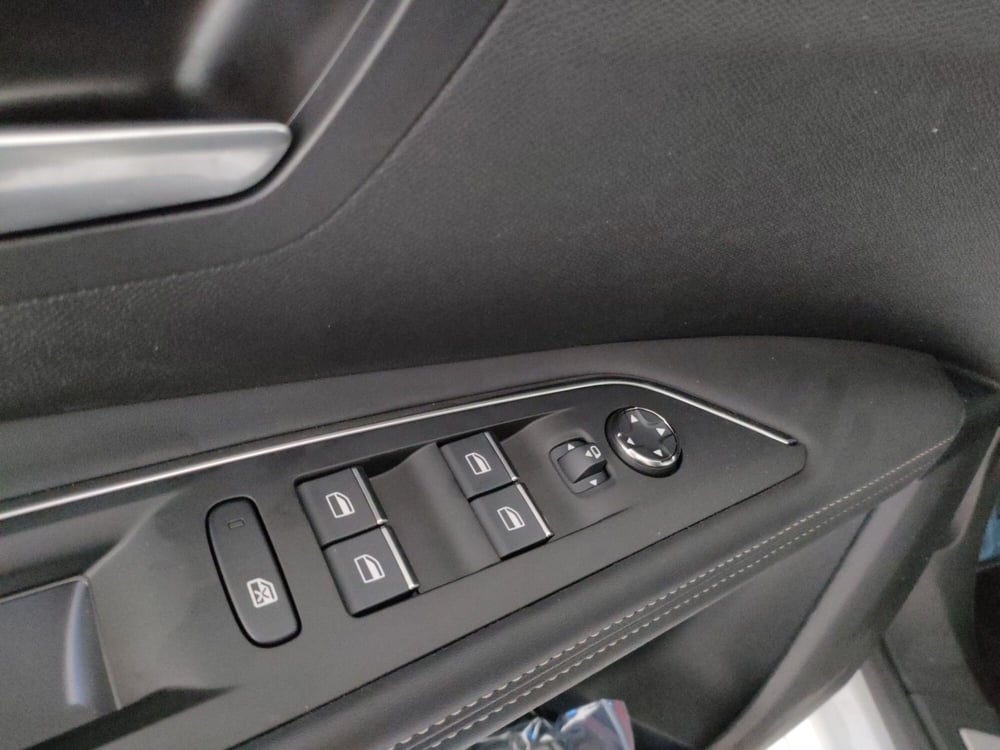Peugeot 3008 usata a Caserta (8)