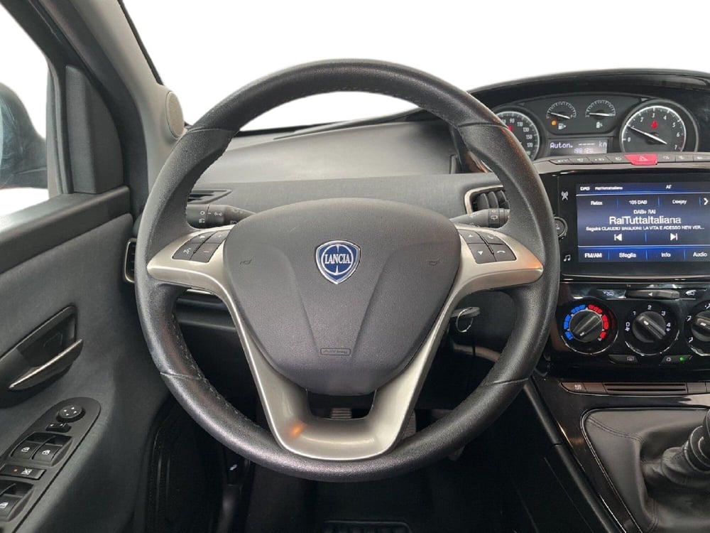 Lancia Ypsilon usata a Torino (12)