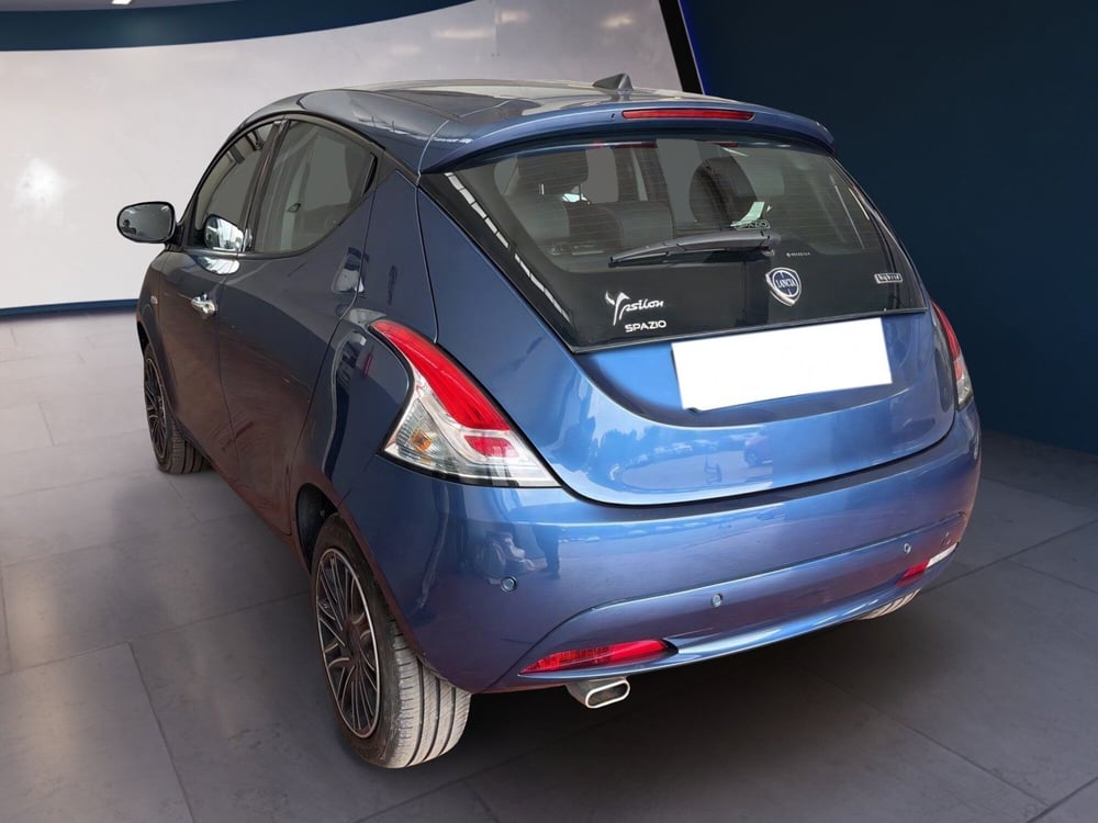 Lancia Ypsilon usata a Torino (5)