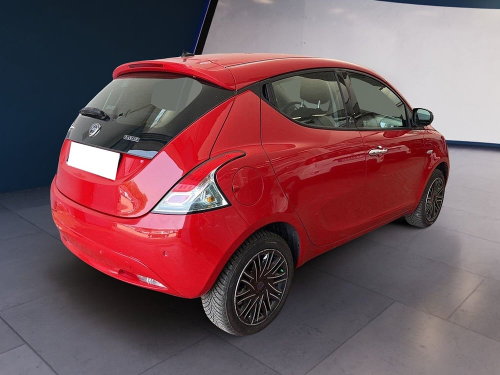 Lancia Ypsilon usata a Torino (4)