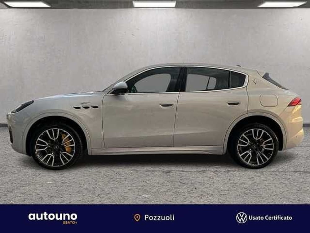 Maserati Grecale usata a Napoli (2)