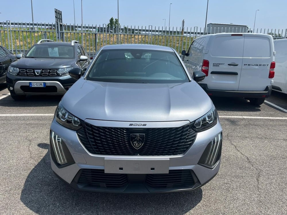 Peugeot 2008 nuova a Milano (2)