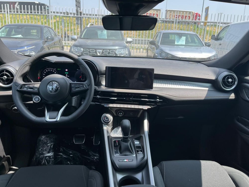 Alfa Romeo Tonale nuova a Milano (20)