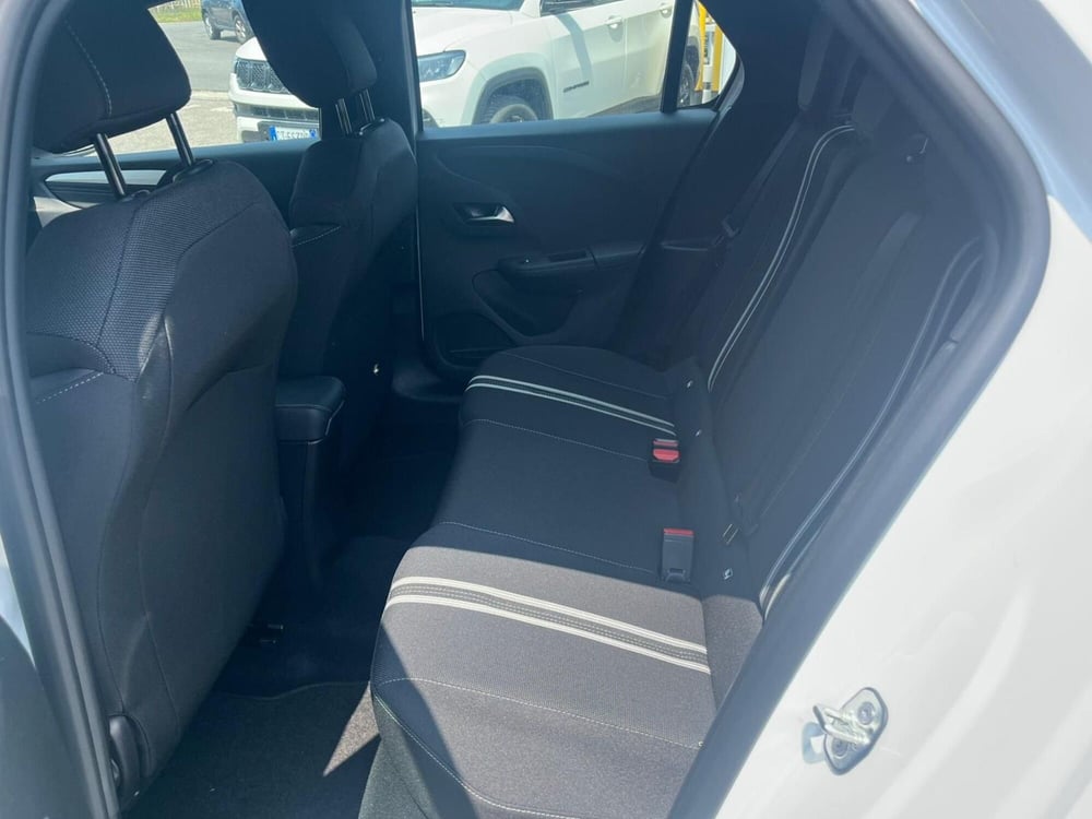 Opel Corsa nuova a Milano (15)