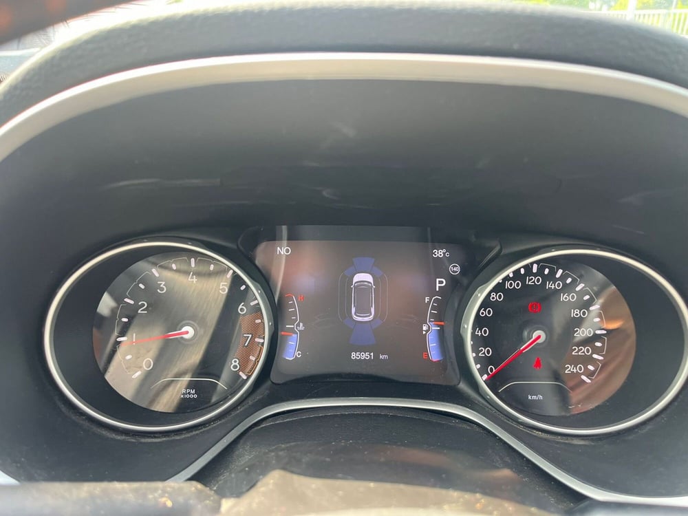 Jeep Compass usata a Milano (20)