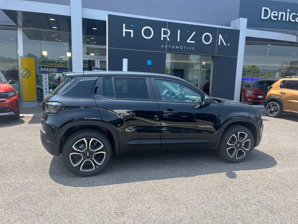 Jeep Avenger nuova a Milano (5)