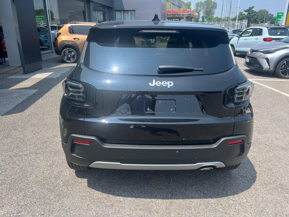 Jeep Avenger nuova a Milano (8)