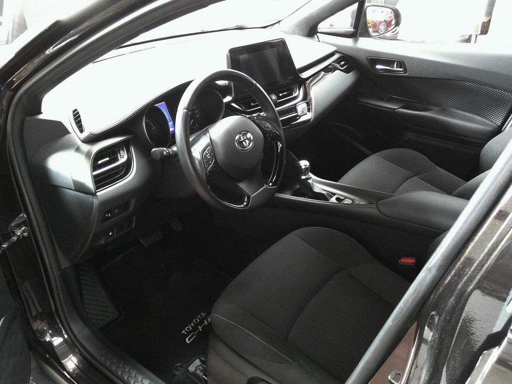 Toyota Toyota C-HR usata a Treviso (12)