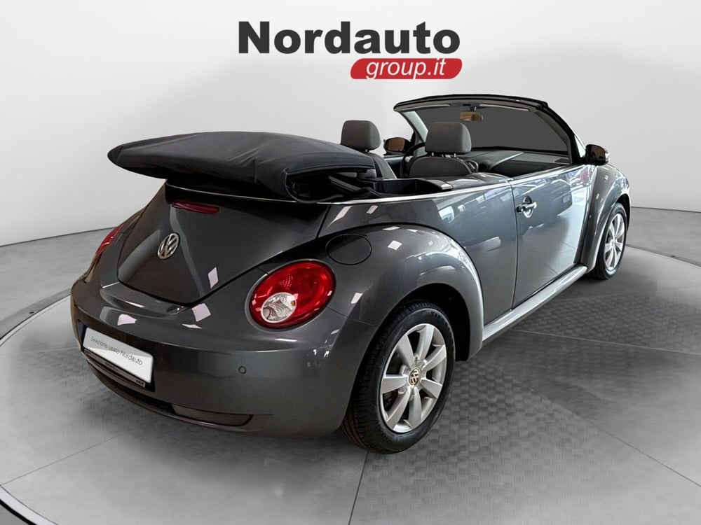 Volkswagen New Beetle Cabrio usata a Treviso (7)