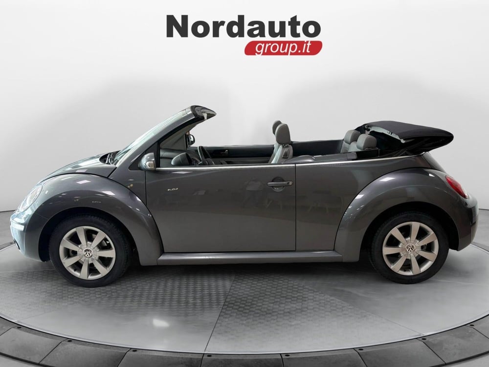Volkswagen New Beetle Cabrio usata a Treviso (8)